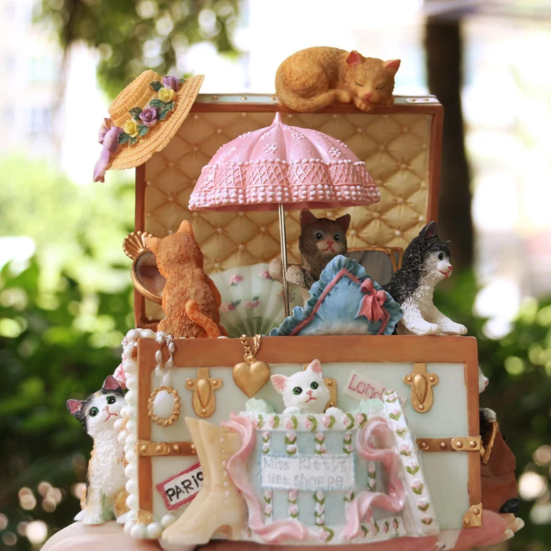 

Cute Cartoon Style Resin Cat Treasure Box Rotate Music Box Birthday Gift Desktop Ornament Living Room Bedroom Home Decoration