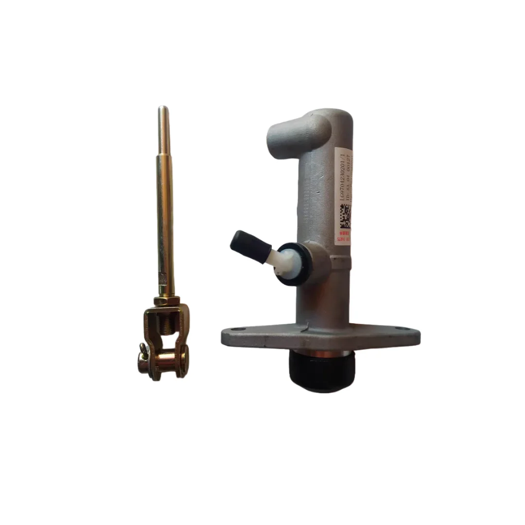 Clutch Master Cylinder LG9704230201; Applicable to SINOTRUK HOWO Light Truck LG9704230201/1 Clutch Master Cylinder LG9704230201