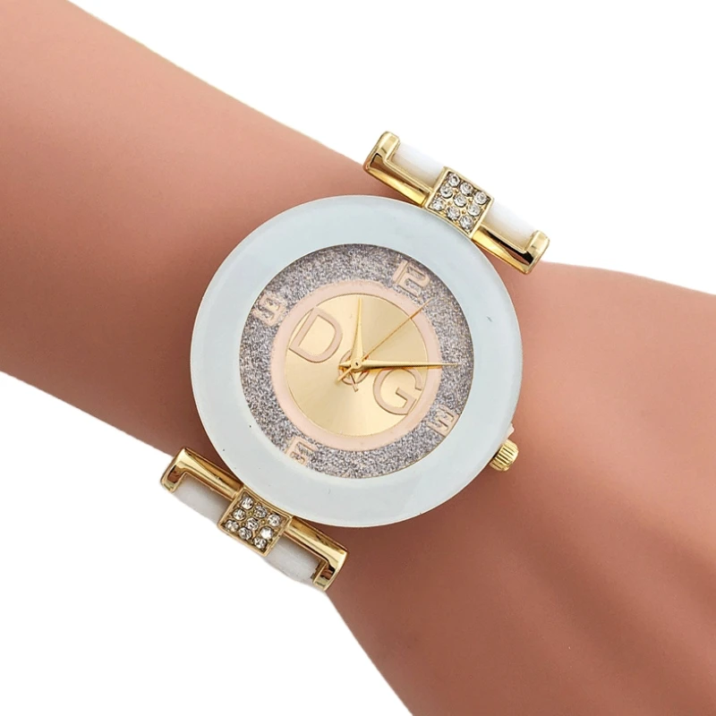 DQG-Reloj de pulsera de silicona para mujer, cronógrafo Digital de cuarzo, resistente al agua, con diamantes, color blanco