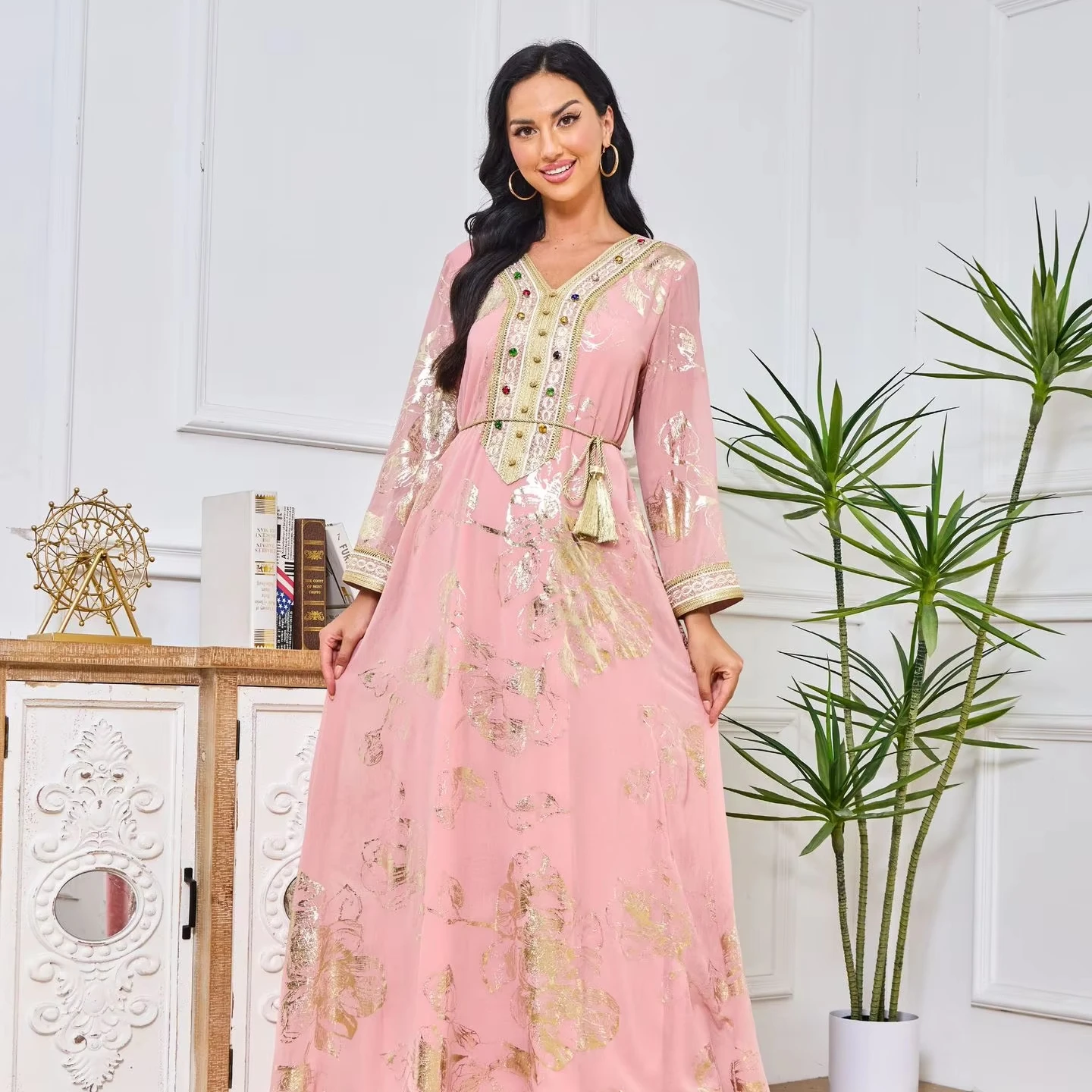 

New Middle East Dubai Hot Sell High Quality Luxury Elegant Slamic Model Chiffon New Model Embroidery Abaya Dress Moderne Dubai