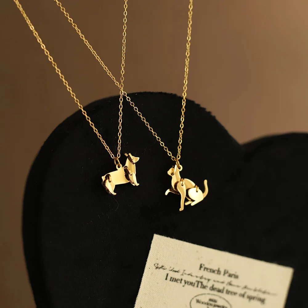 

Building Blocks Cat And Dog Ke Jimeng Dote On Her Best Friend's Necklace Women Titanium Steel Gold-Plated Commemorative Jewelry