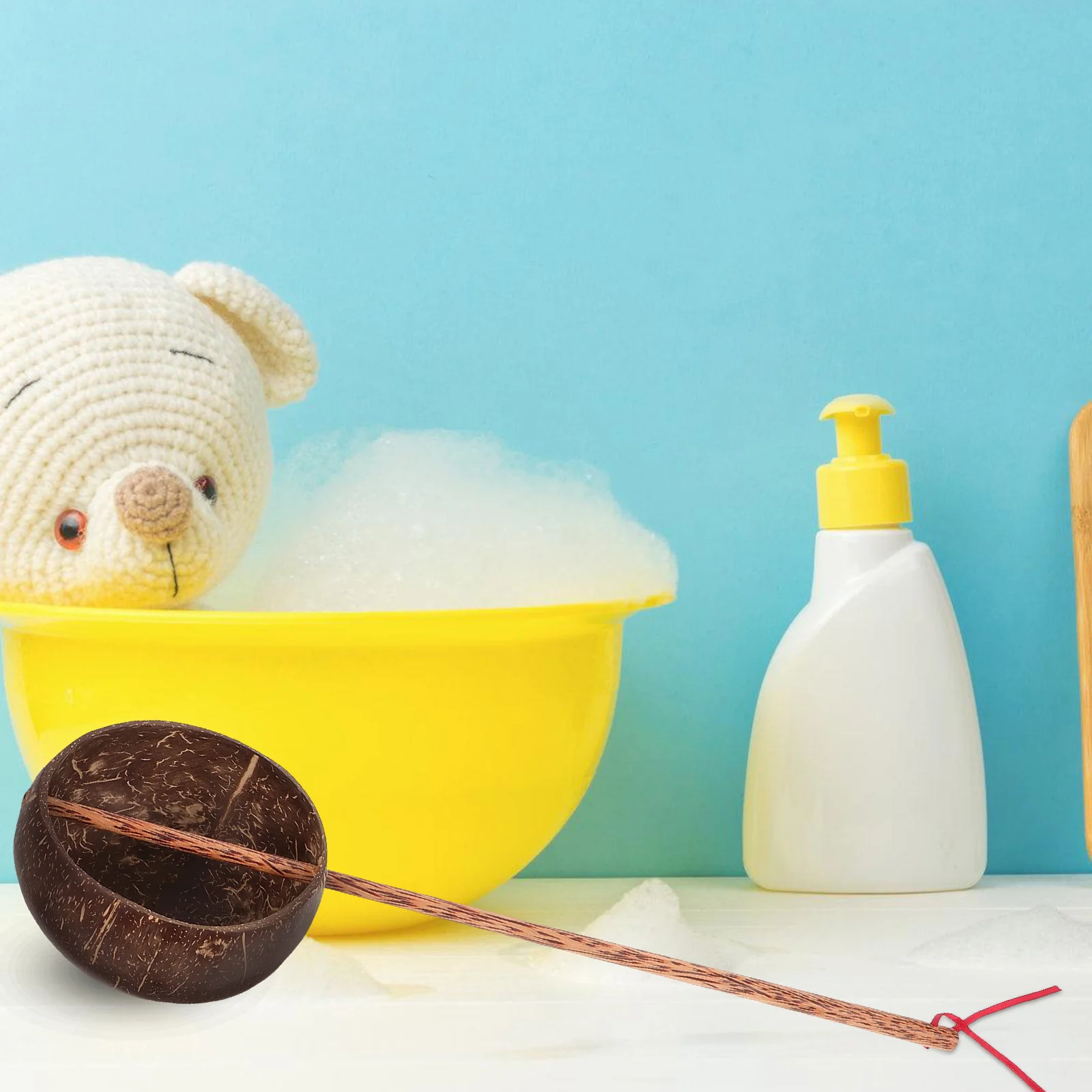 

Long Handle Coconut Shell Ladle for Water Scooping Bathing Spa Sauna Portable Outdoor Camping Home Use Eco Friendly Kitchen Tool