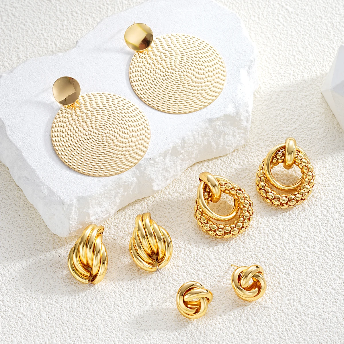 New Retro Gold Color Earrings Set for Women Vintage 4 Pcs/Set Boho Big Circle Twist Stud Earrings Fashion Jewelry Gifts 2024