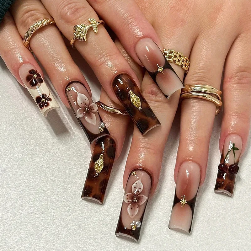 24枚入り スウィートクール ロングスクエア つけ爪 レッドレオパード柄 フレンチ3Dチェリーラインストーン付き ハンドメイドフェイクネイル