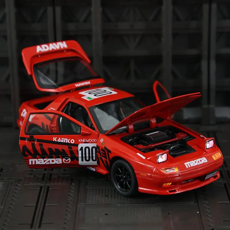 

Украшения модели автомобиля из сплава Mazda RX7 FC 1:24 имеет имитирующие функции звука и освещения, богатые детали, тонкое качество изготовления.