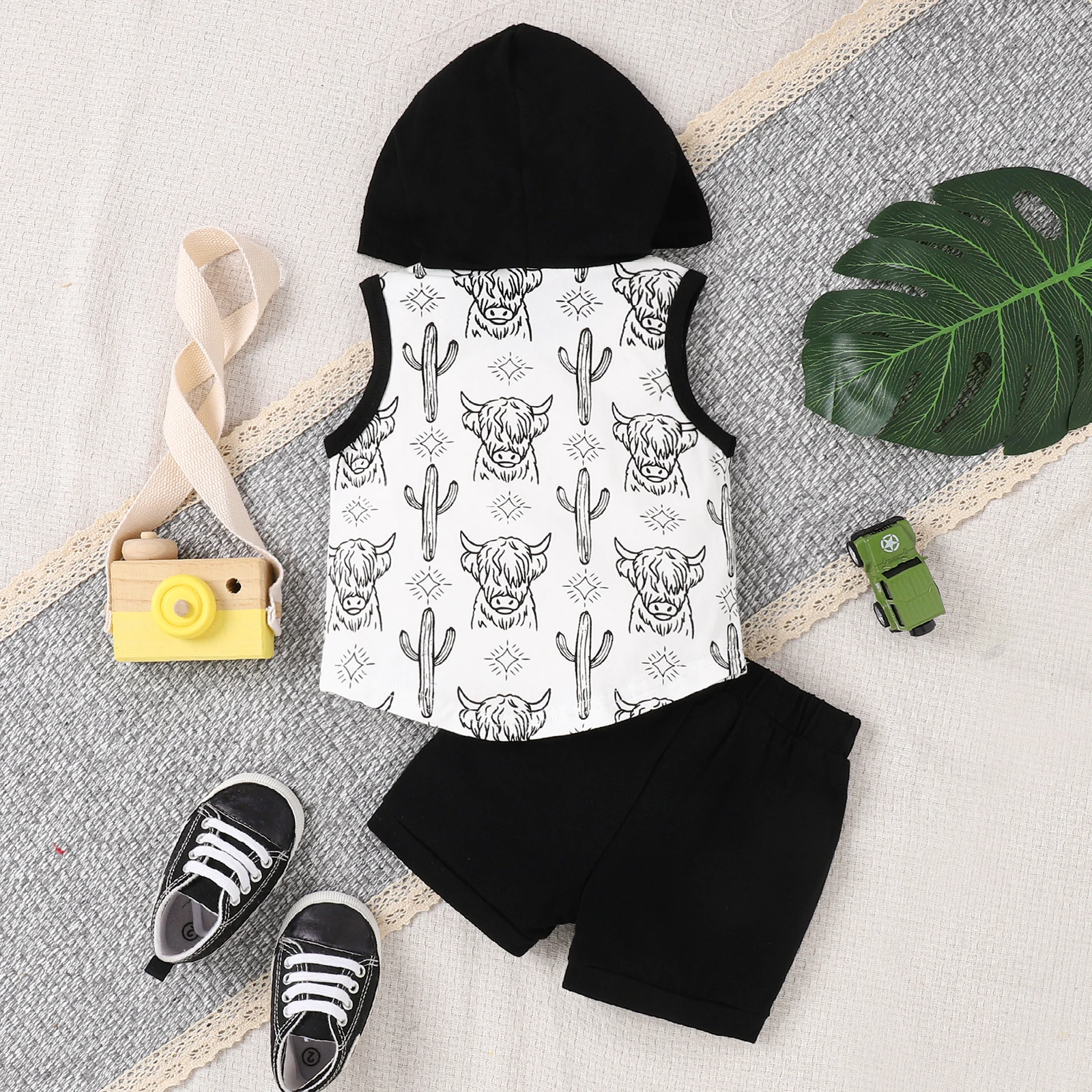 2PCS Summer Baby 0-3 Years Old Soft And Comfortable Vest Bull Head Print Hooded Short Sleeve + Plain Black Shorts Casual Suit