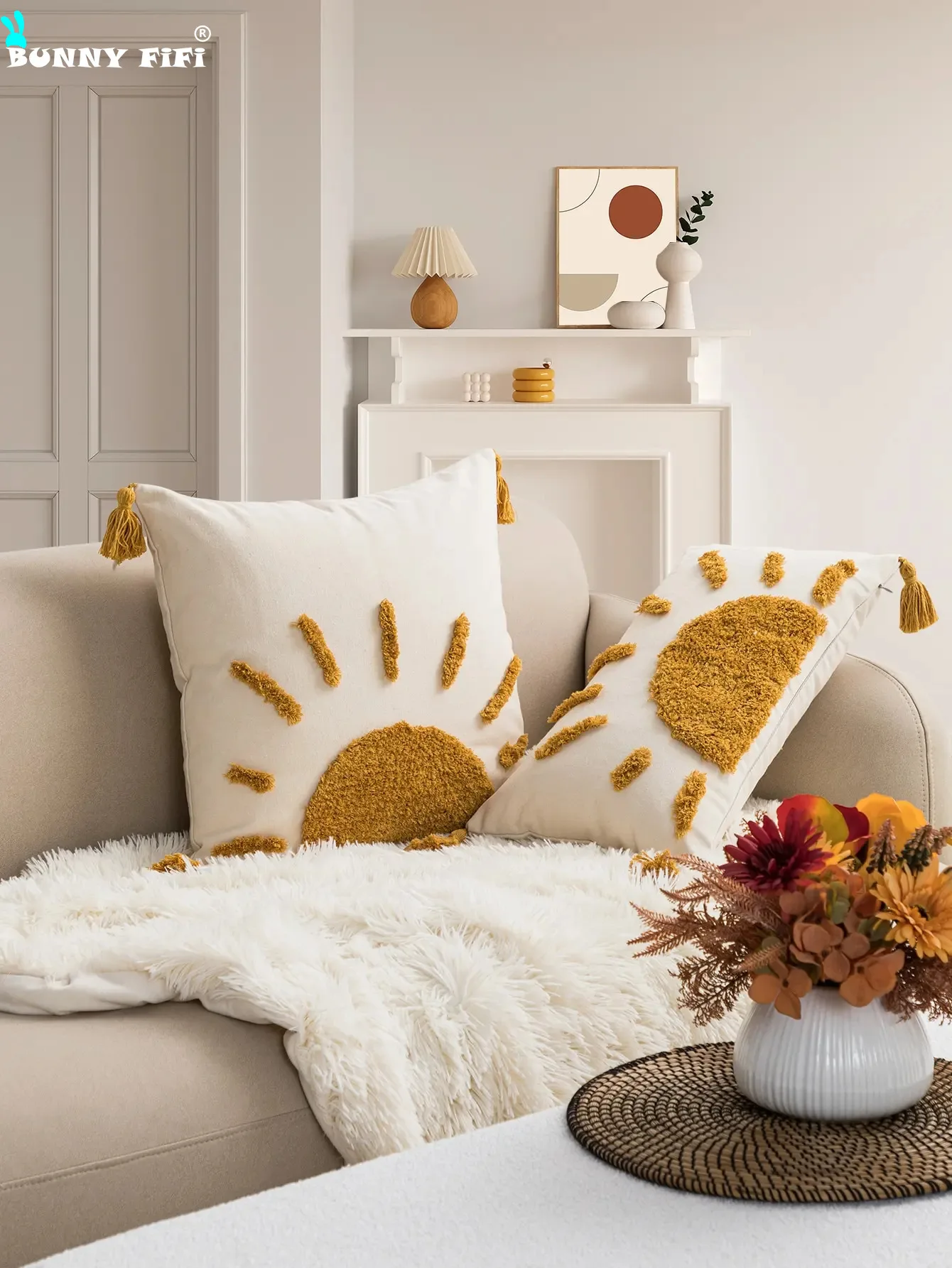 Cover a Yellow Sun Pattern Pillowcase Made of Bohemian Cotton Sail Fabric with Tufting Technology for Sofas, Bedrooms，bed