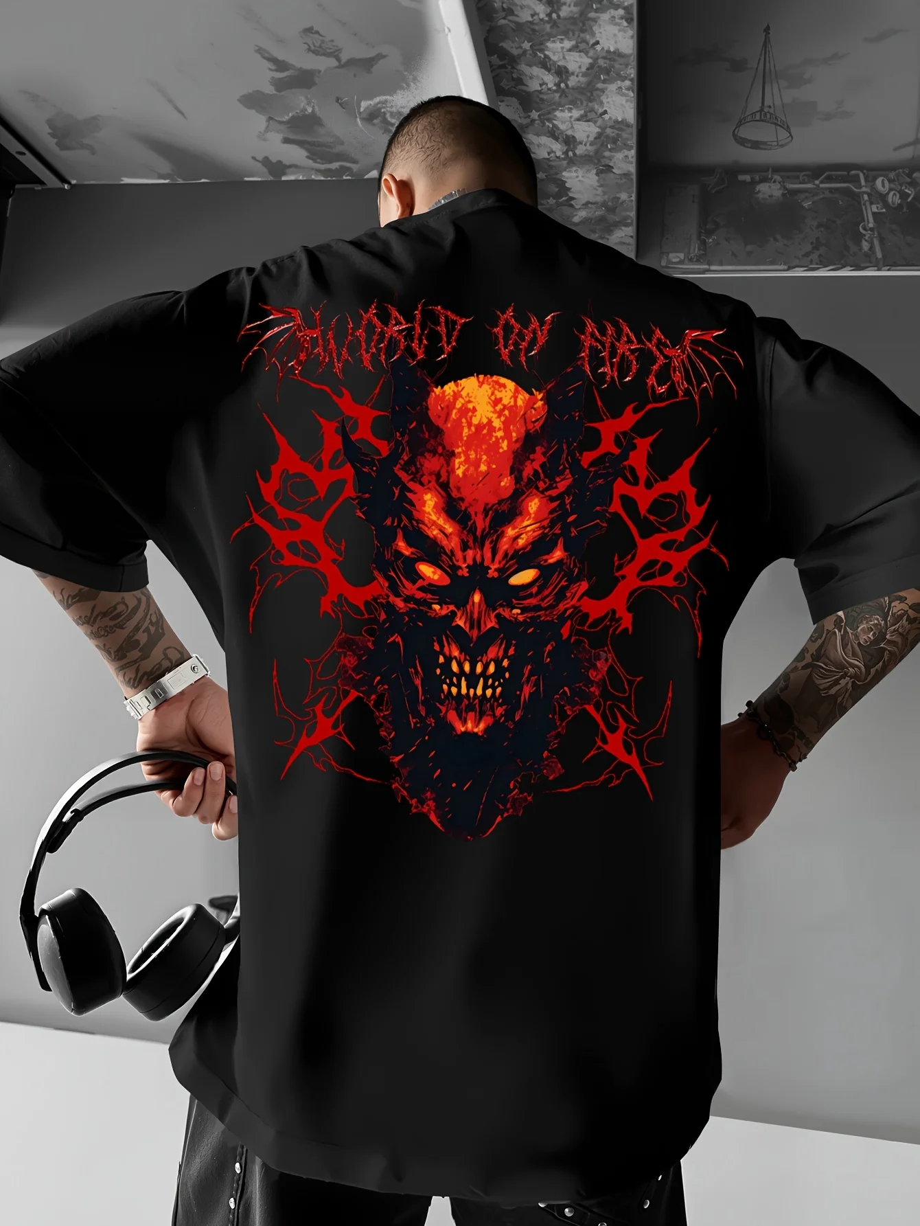 Summer Hot Selling Fashionable T-shirt with Eye-catching Black Hellfire Devil Design - A Must-have Item for Fashionable Men
