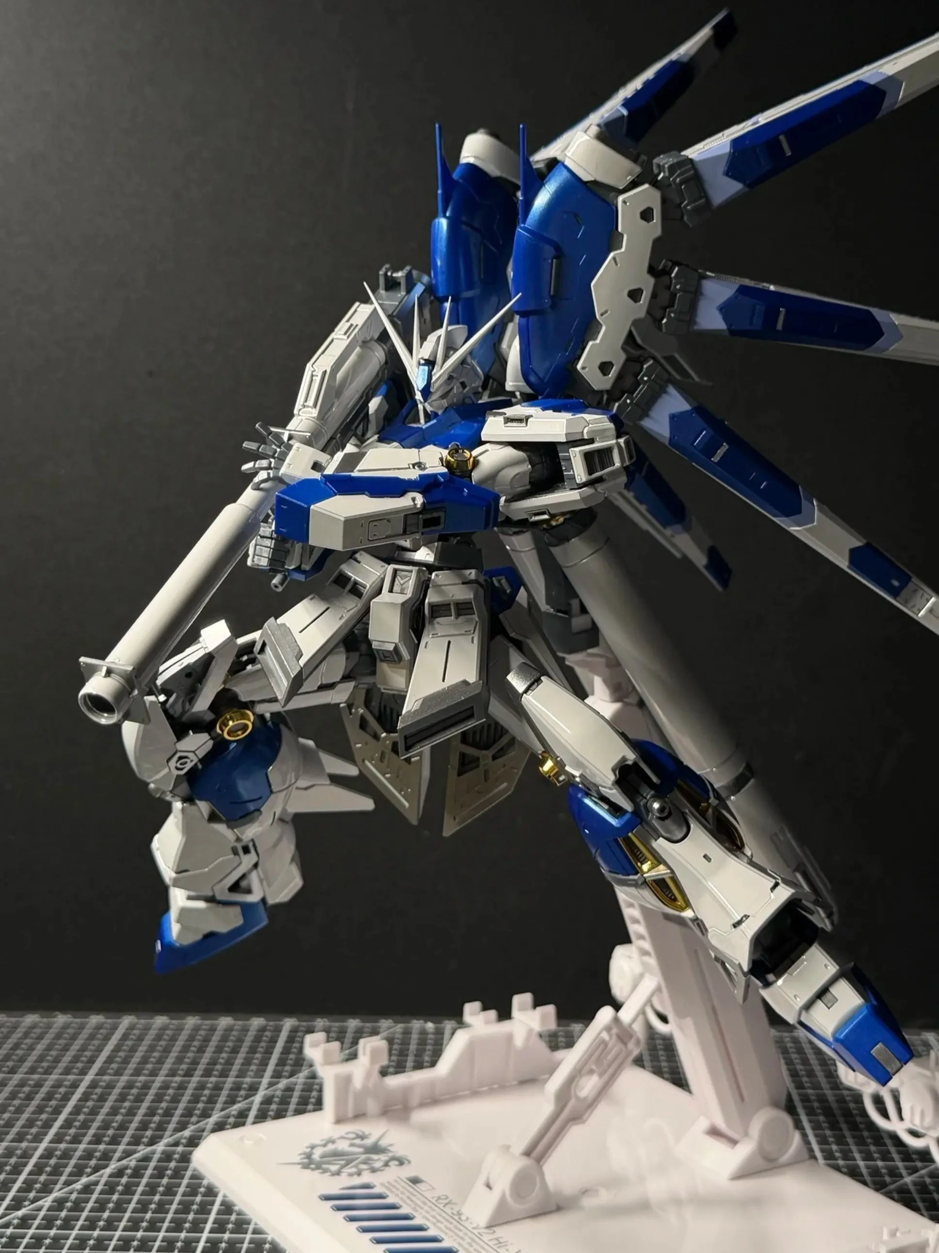 

Changlong Studio 5503D RG 1/144 Hi-Nu Titanium Coating Base Limited Plastic Model Kit