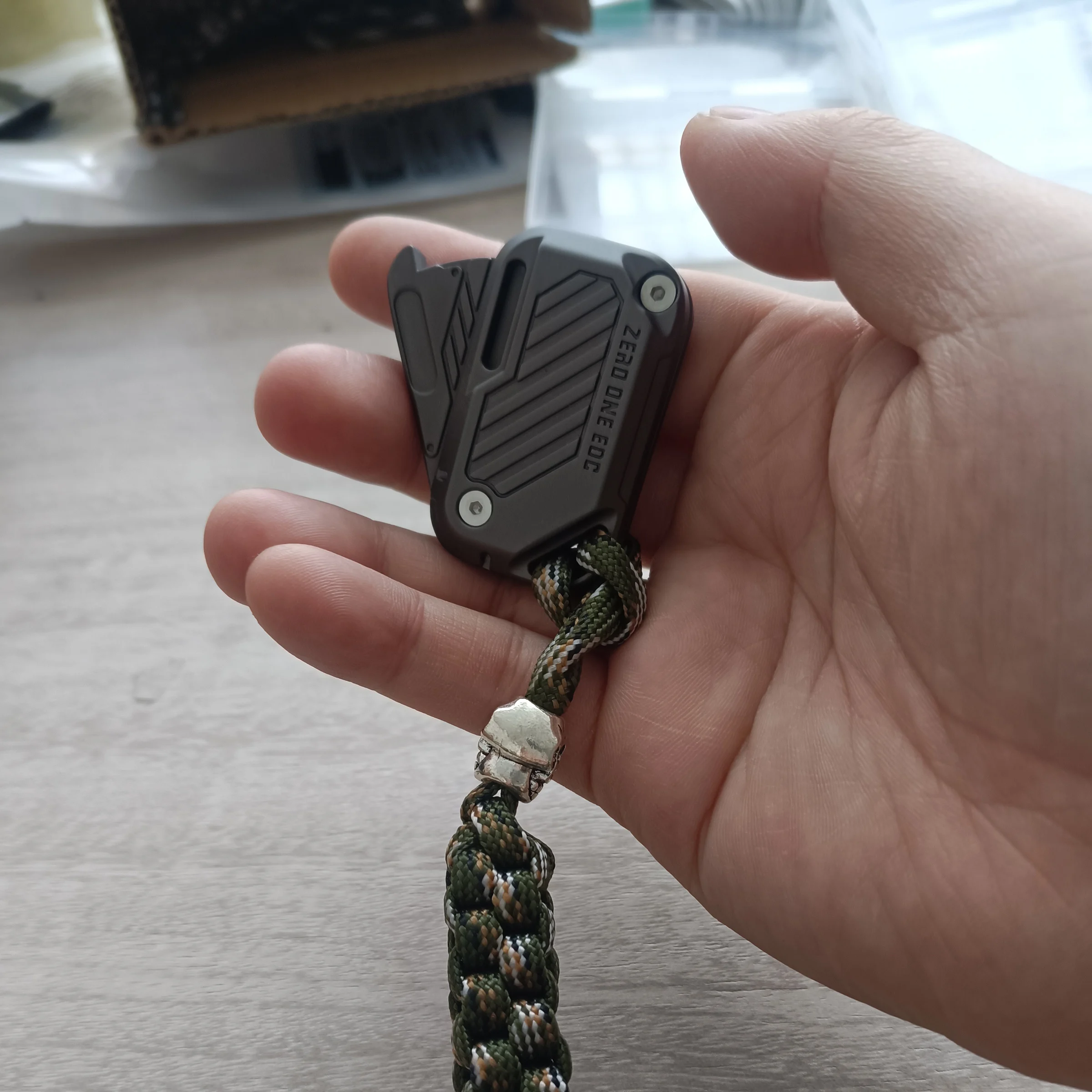 

Metal Fingertip Gyro Fidget Toys ADHD Tool Anti-anxiety Office Desk Toys Creative Mini Adult Stress Relief Toys Kids Gifts