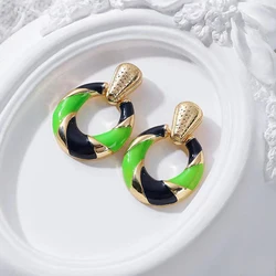 Classic Round Mixed Color Enamel Chunky Pendant Clip on Earrings Fashion Without Piercing for Female Ear Clips Party Jewelry
