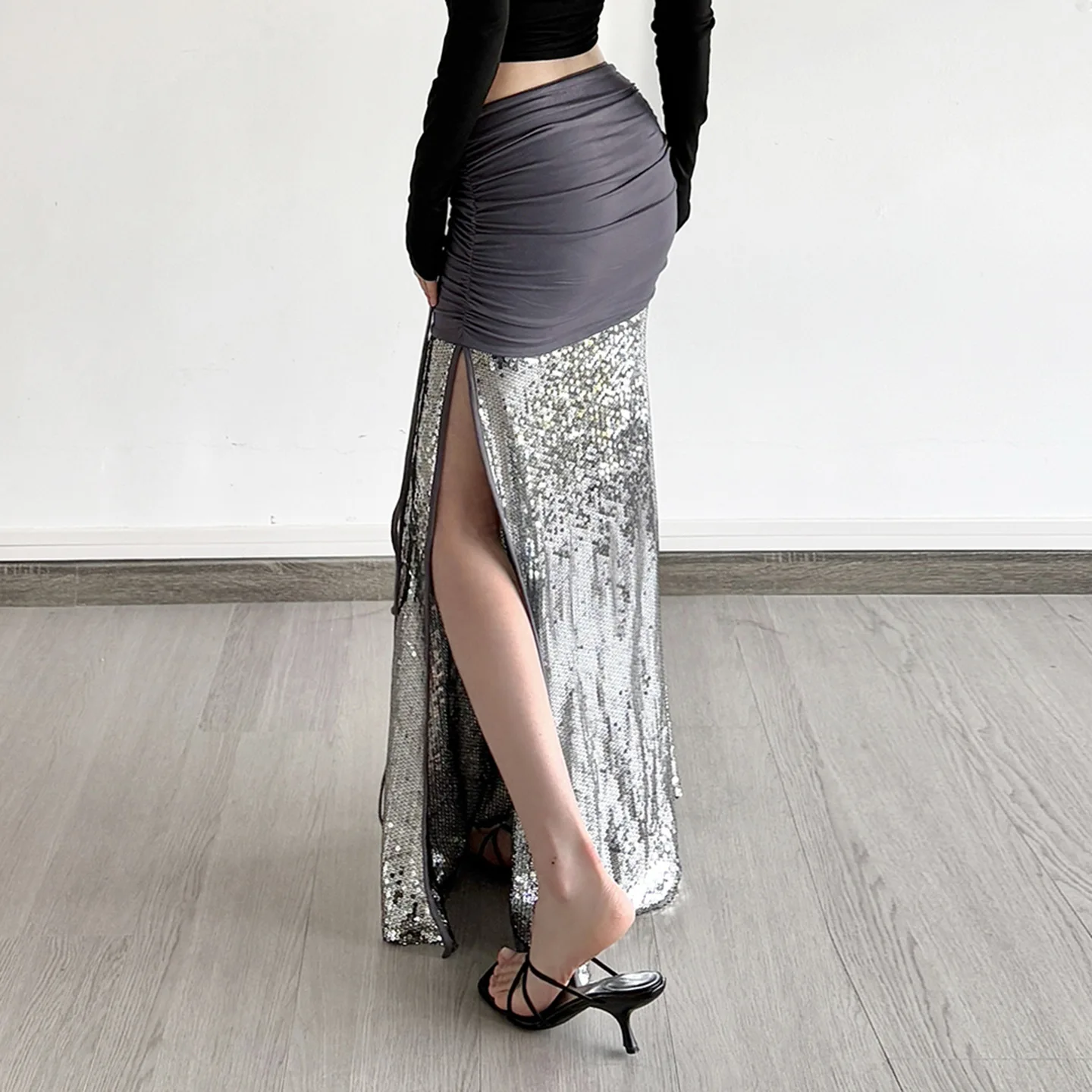 Nightclub francese con paillettes ragazza piccante pieghe a vita bassa con lacci gonna avvolgente sexy da donna