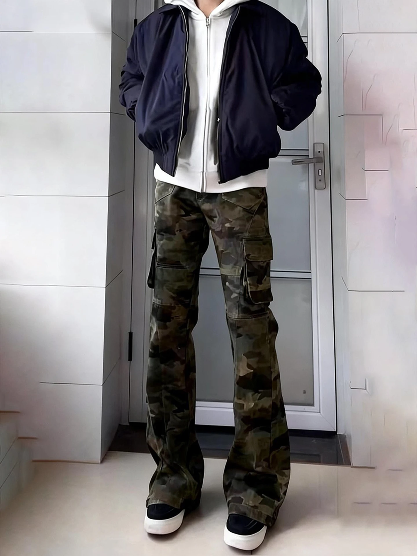 

Американские ретро-джинсы в камуфляжном стиле для мужчин, зимние, на флисе, прямого кроя, слегка расклешенные, свободные, с эффектом потертости