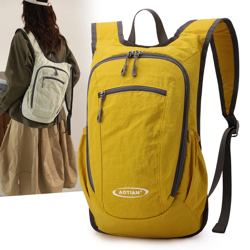 Lightweight Ladies Outdoor Travel Backpack Commuting School Bag Hiking Bag Soft Outdoor Functionality Style Student Backpack