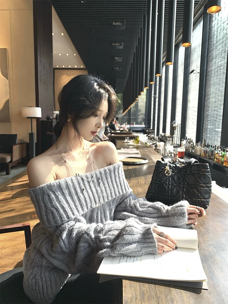 

Свободный вязаный свитер из мягкой мохеровой пряжи с одним открытым плечом для женщин, осенне-зимний, в стиле Lazy Feeling, с длинными рукавами, комфортный, с эффектом обертывания