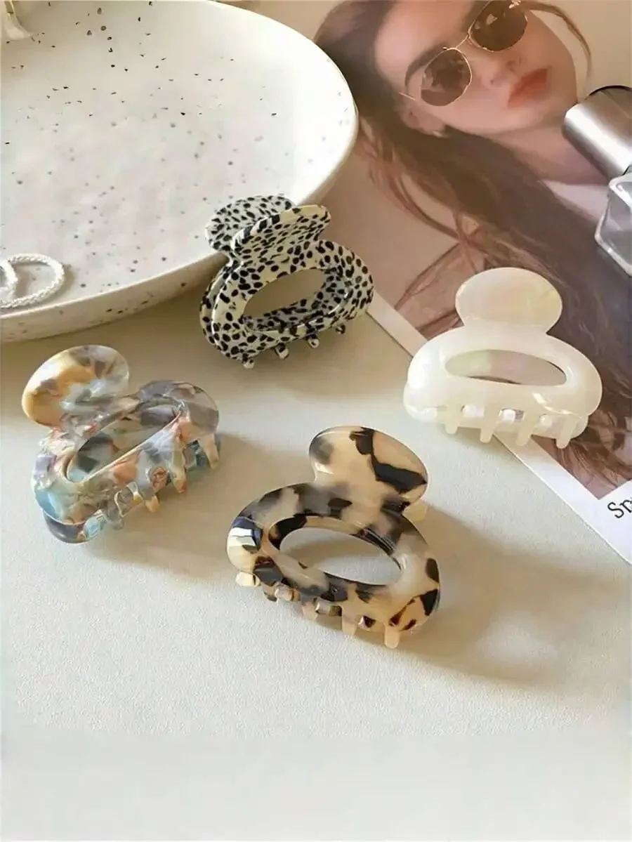 

Elegant Leopard Print Hair Claw Clips For Women Bohemian Stylish Hair Accessories