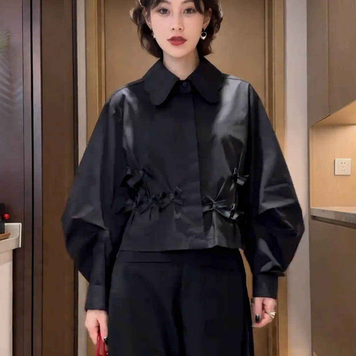 European fashion bow doll collar shirt women's spring and autumn design butterfly pendulum fashion long-sleeved top tide