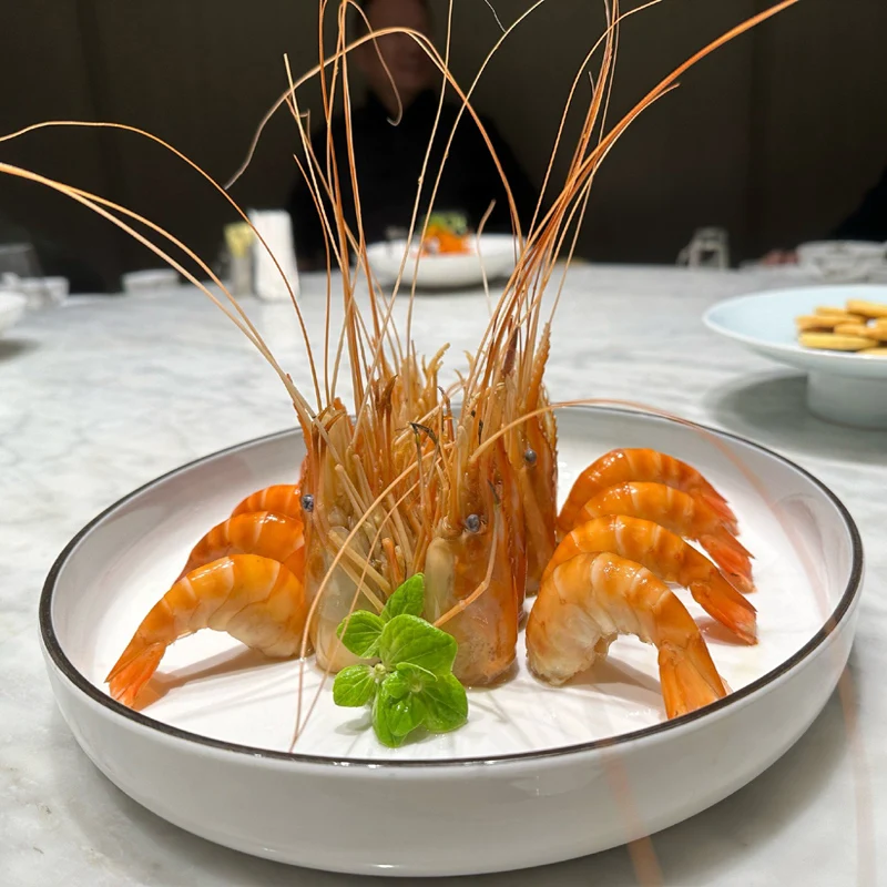 

Автоматическая машина для запайки пластиковых и алюминиевых банок для напитков, индукционная машина непрерывной запайки фольгой