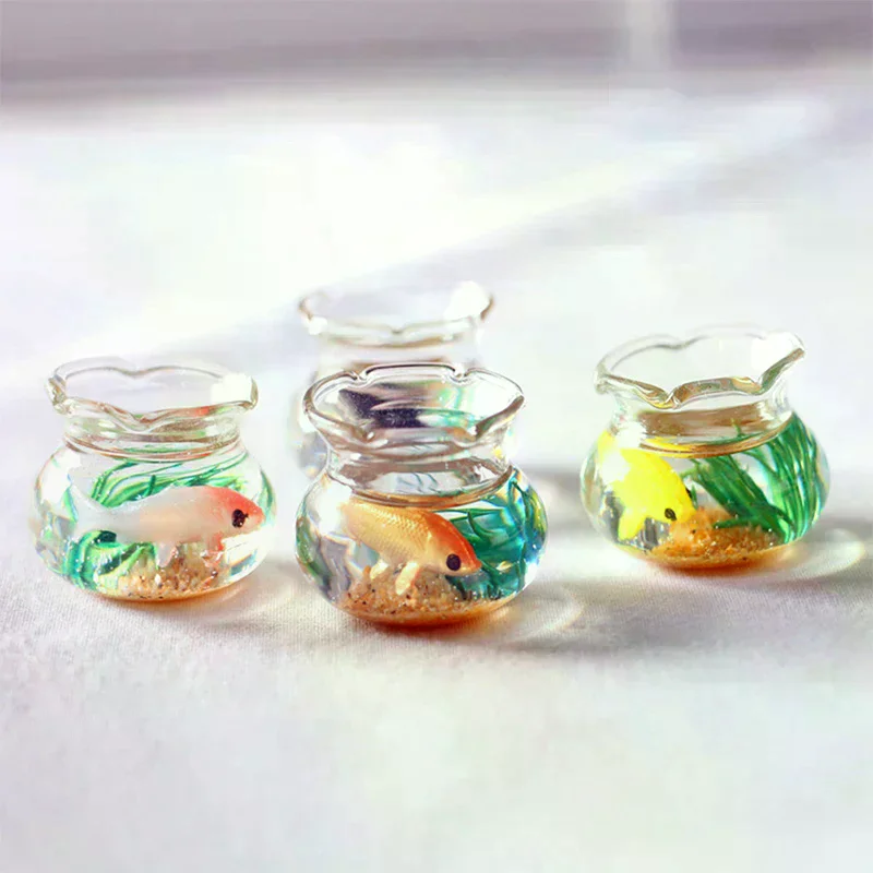 1Pc Mini Fish Tank Random Color Miniature Model Fish Carp Simulation Animals Toys DIY Decor Fish Figurines Home Decor Ornament