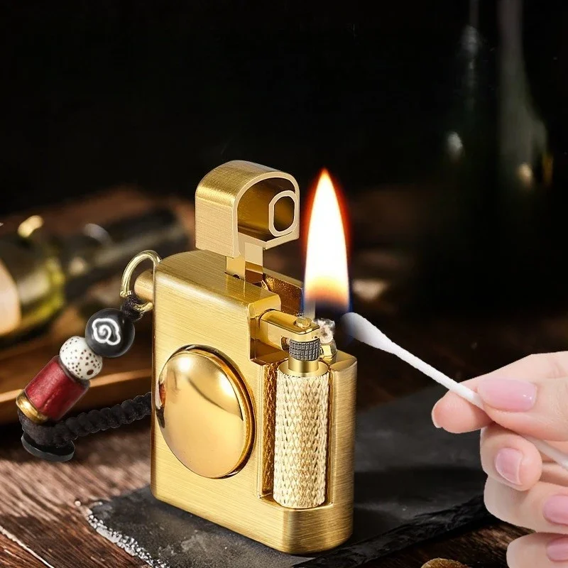 

Ретро-модная мини-зажигалка в форме квадратной лампы, портативная, с колесиком для зажигания, подвеска, игрушка для пальцев