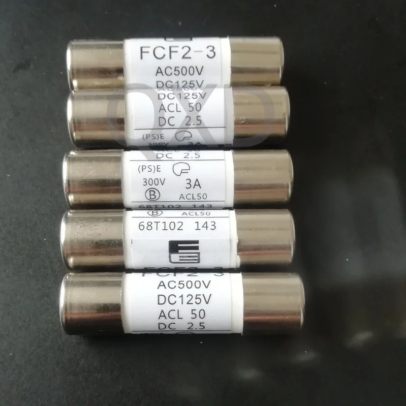 Fuses : FCF2-5 300V 5A AC500V DC125V / FCF2-3 300V 3A / FCF2-10 FCF2-15 FCF2-20 FCF2-25 / FCF2-30 30A aR