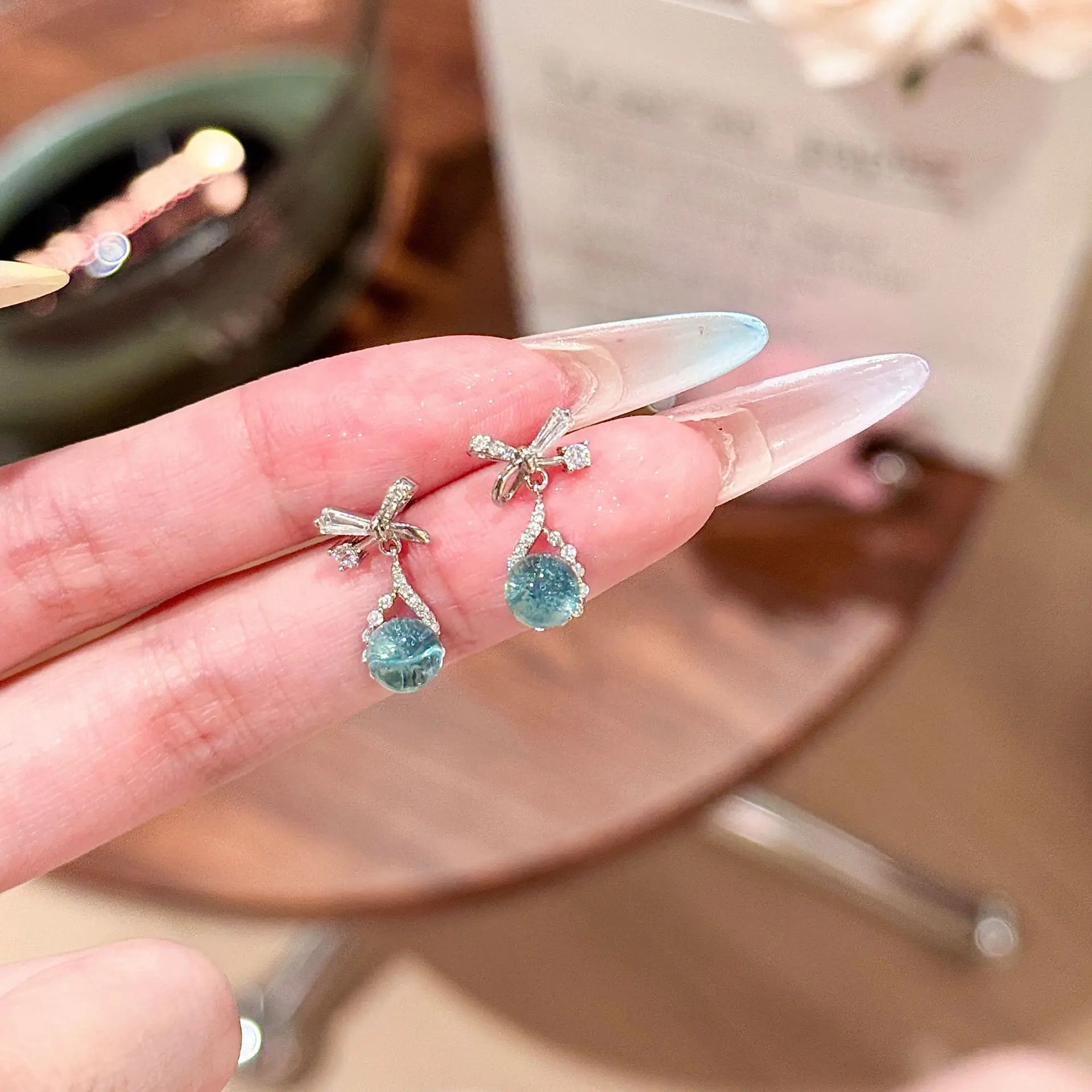 Bright ice crystal bow eardrop light luxury all build design sense earrings small senior sense earrings