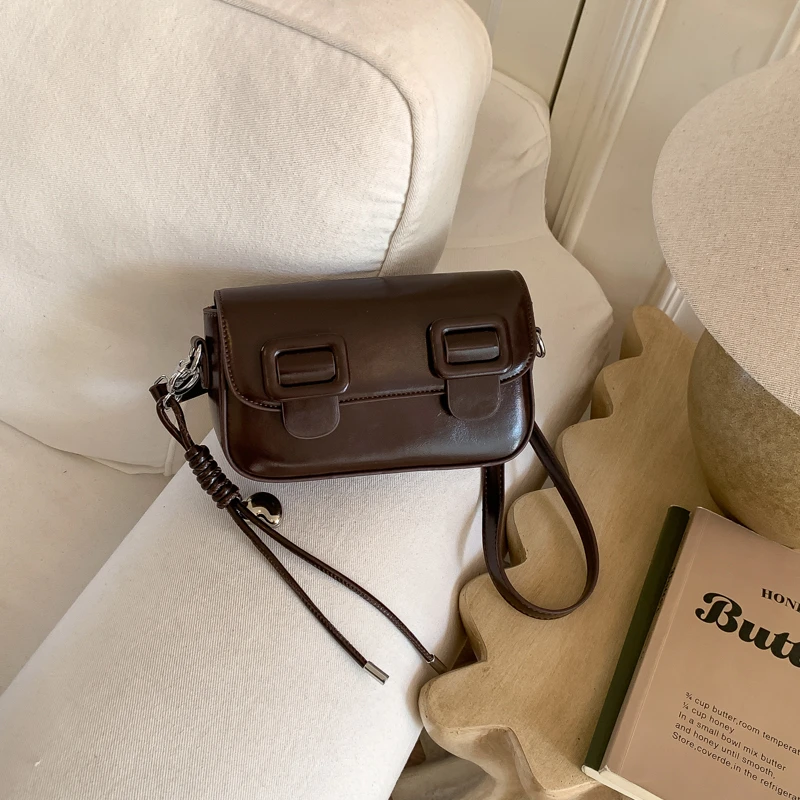 

Classic Elegant Messenger Bag For Women, Genuine Leather Handbag By Famous Designer With Practical Shoulder Strap