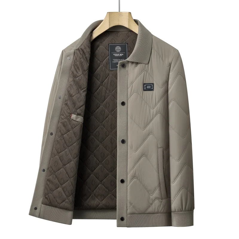 

The best-selling thickened cotton-padded jacket made of milk silk fabric and mulberry silk does not fade or pill, providing supe