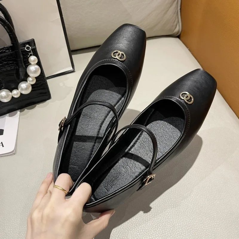 

Fashion Vintage Metal Decoration A Button Mary Jane Woman Shoes Designer New Square Head Shallow Mouth Flat Women's Shoes