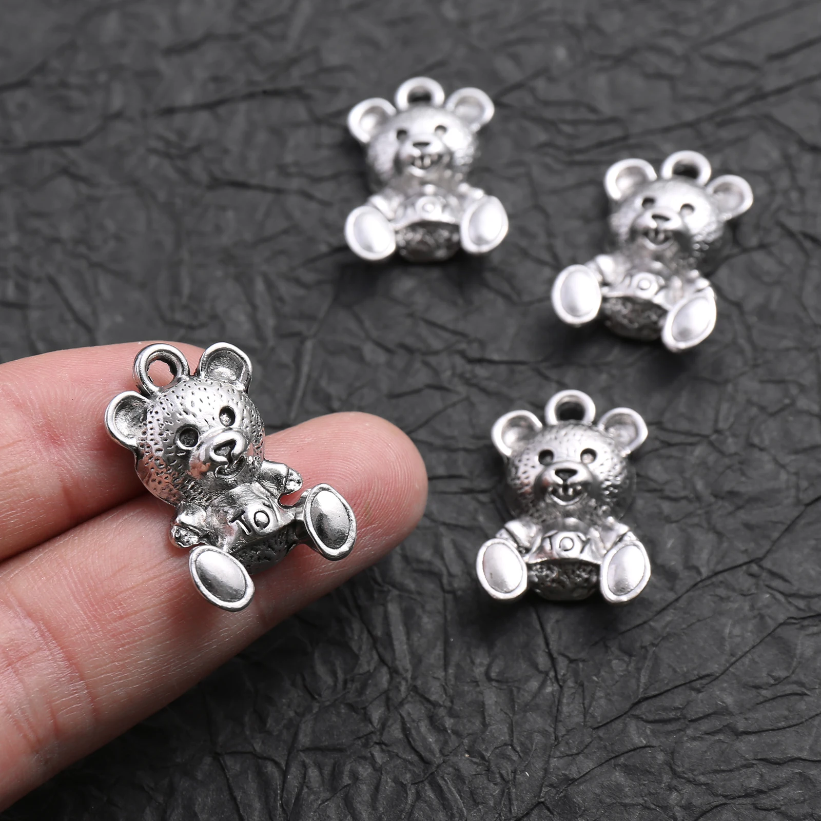 4 Pieces of Simple and Trendy Handmade Accessories, Bear Charms with Textured Surface, Suitable for DIY Bracelets, Necklaces, and Earrings, Cool Style Jewelry DIY Basic Handmade Materials view 5