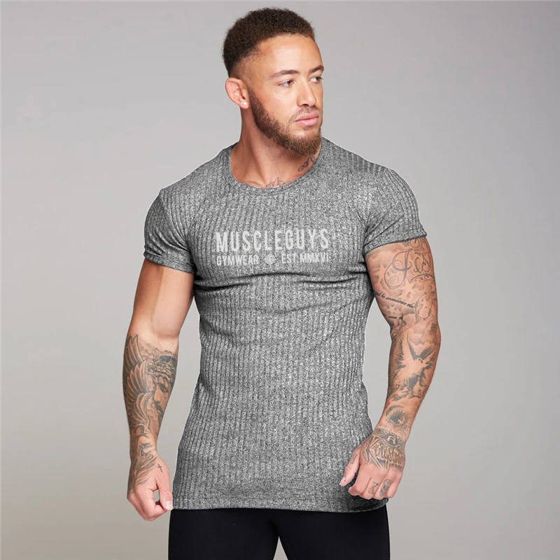 Gym Sport T-Shirts Herren Fitness Kurzarm Strickst reifen T-Shirts Slim Fit atmungsaktive schnell trocknende Hemden Bodybuilding Workout Tops