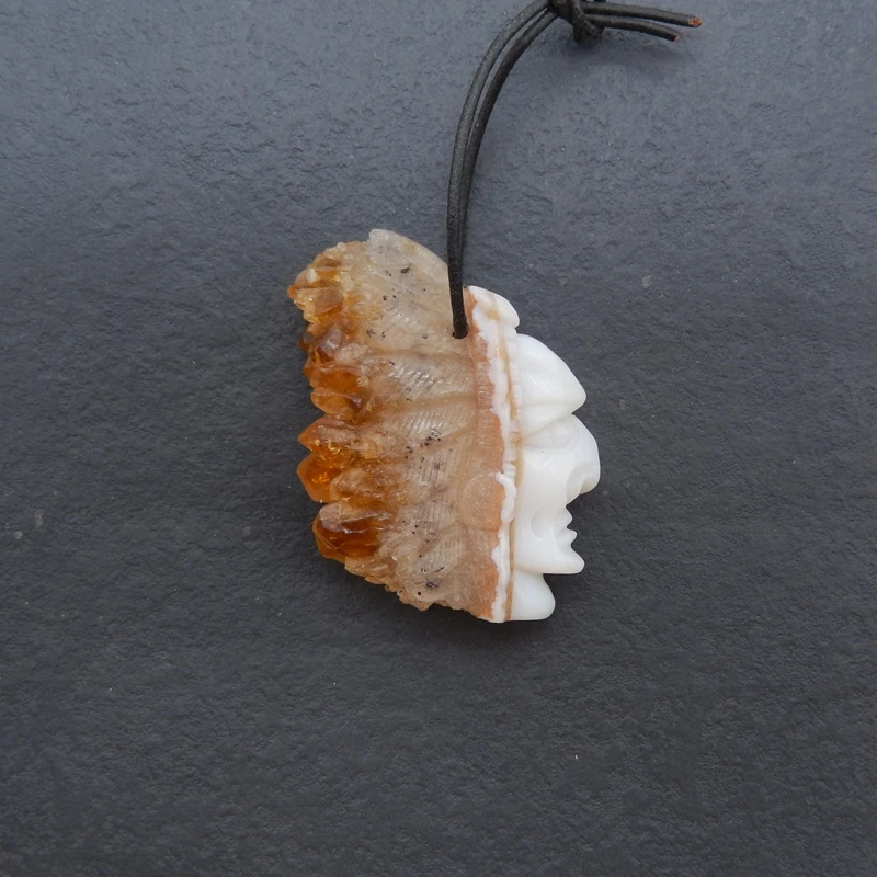 

Натуральный сверкающий друзовый агат, индийская главная голова, кулон, резной драгоценный камень 56x38x16 мм, 33,9 г для изготовления ювелирных изделий