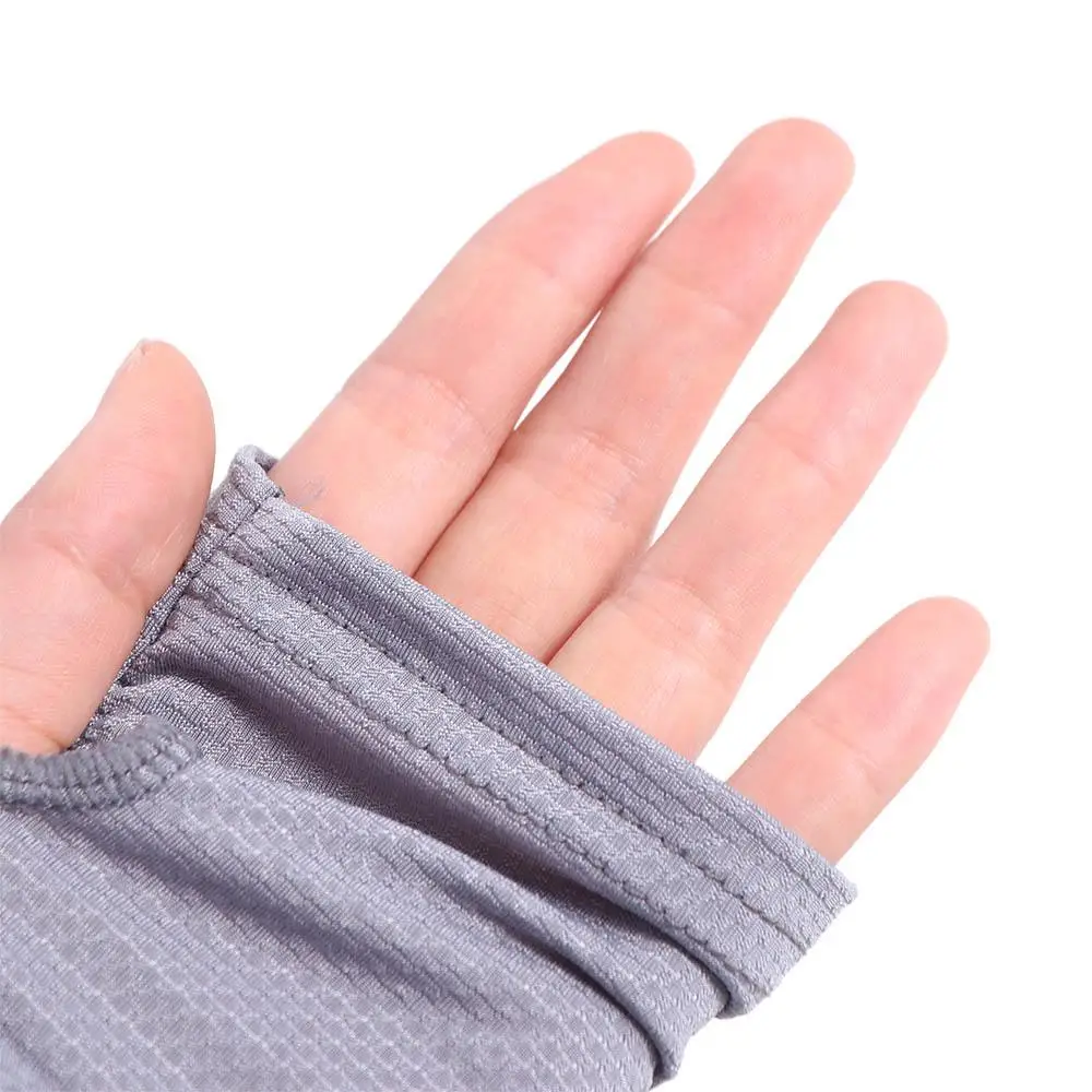 สีทึบแขนผ้าไหมน้ําแข็งตัวอักษร UV ฉนวนกันความร้อนครีมกันแดดแขนยาวถุงมือหลวมแขนอุ่น Sun Protection Cover