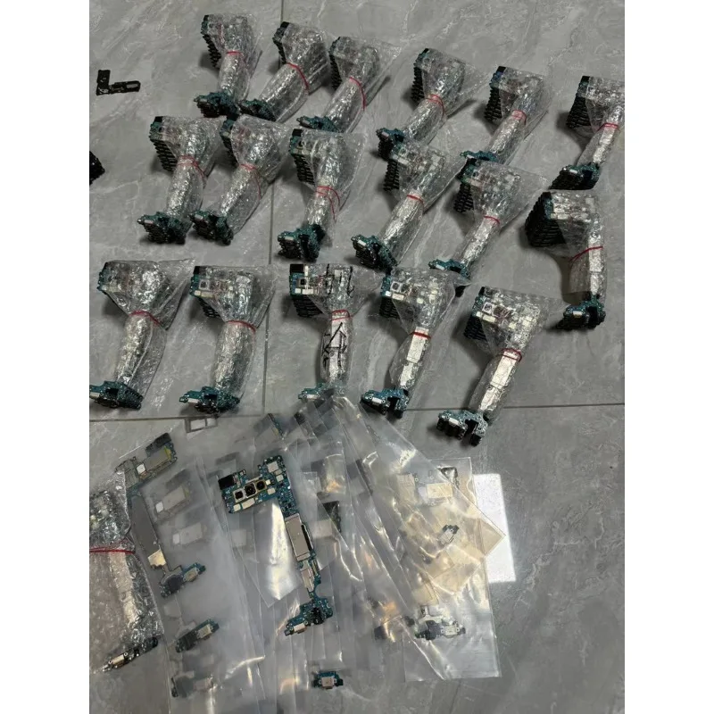 Motherboard for Samsung Galaxy S22 Plus S22+ S22 Ultra S21 S20 S10 S9 S8 S7 S6 Edge Logic Board Unlocked Main Board