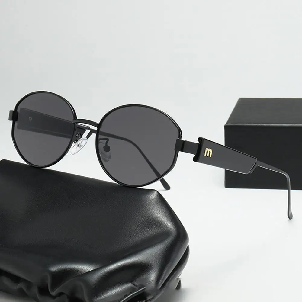 

Fashion Round Metal Frame Sunglasses UV Protection Premium Feeling Y2K Eyewear Small Frame Shades for Women & Men
