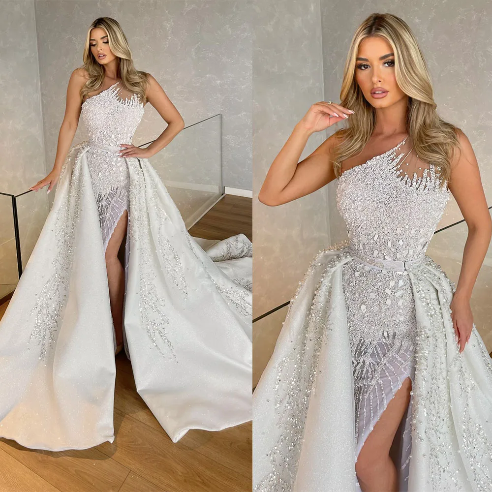 Appliques floreali 3D abito da sposa a sirena perle monospalla perline fiori di pizzo abiti da sposa con treno staccabile