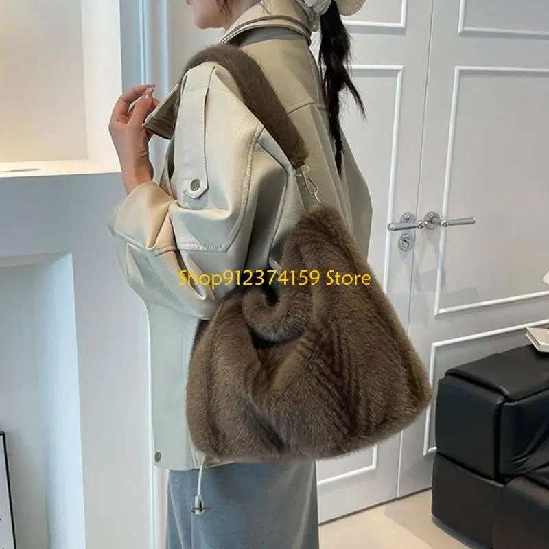 G5AE Women’s Functional Fuzzy Shoulder Bag Large Capacity Ergonomic Design Comfortable Underarm Bag for Various Occasion