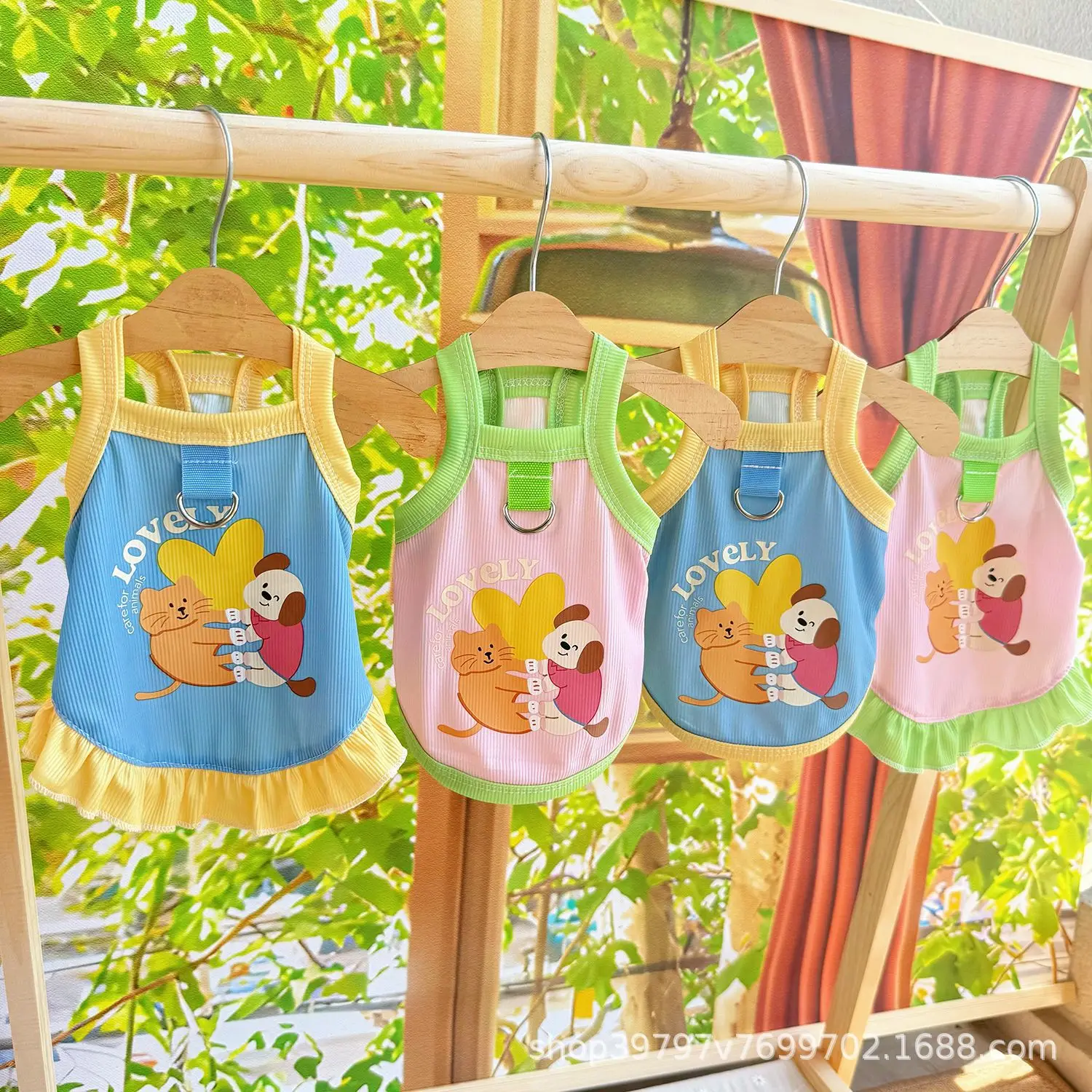 

Pet Dog Clothes XS-XXL Colorful Printed Ice Silk Sling Pet Dog Cat Clothes Cooling Princess Summer Thin Breathable Sunscreen