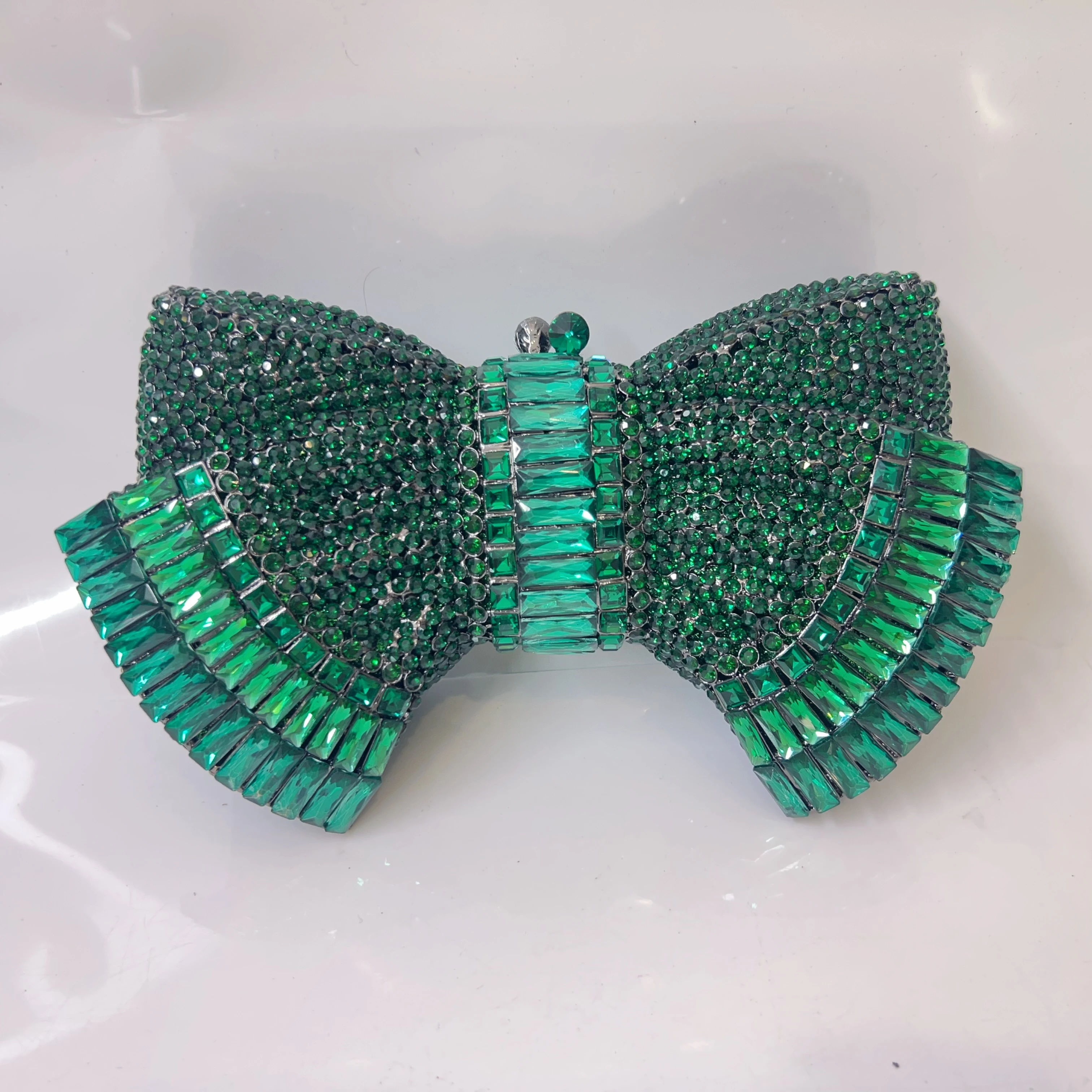 

Клатч с бантом «рыбий хвост», вечерняя женская сумка с струящейся лентой. Элегантный кошелек OEM на заказ, низкий минимальный заказ оптом от прямой продажи с фабрики