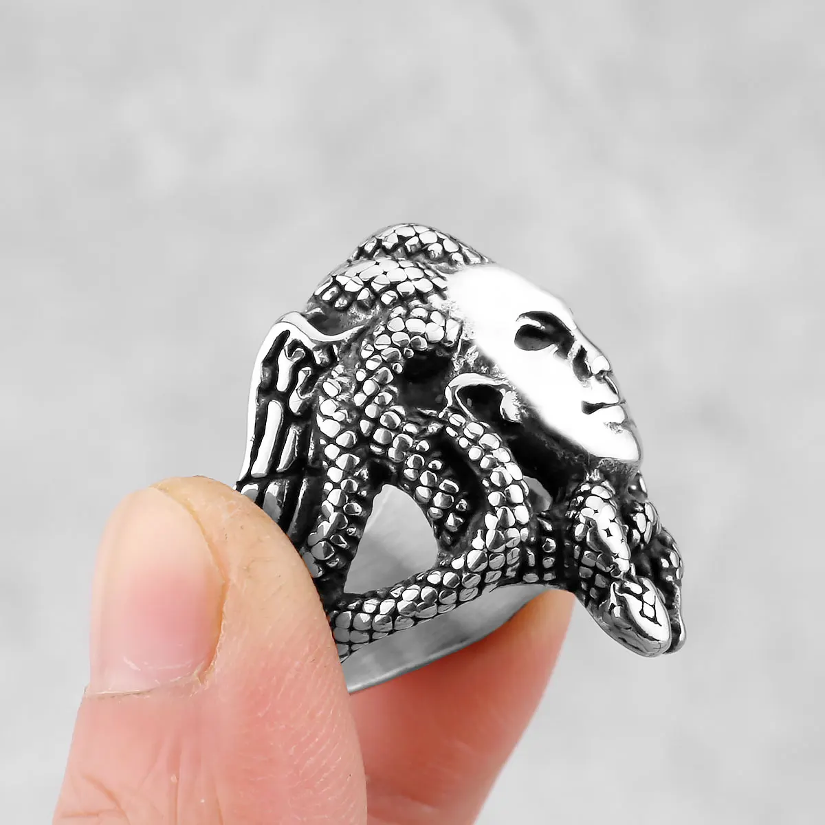 Vintage Medusa Ring Horror Venomous Snake Hair Gorgon Ring Cool Stainless Steel Punk Biker Greek Mythology Jewelry Wholesale