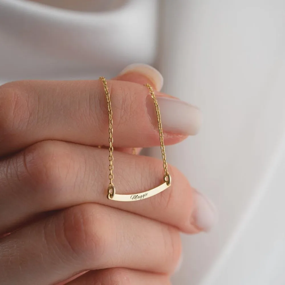 

Индивидуальные именные колье с изогнутой барочной подвеской из позолоченной нержавеющей стали, персонализированные координаты, цепочка-чокер, подарок на День святого Валентина ﻿