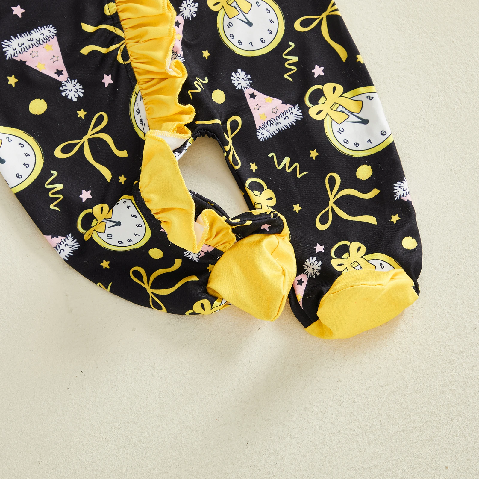 طفل الفتيات جديد السروال القصير الزي طويلة الأكمام ساعة طباعة الرتوش مضغوط القدم بذلة عقال ملابس السنة الجديدة الأولى