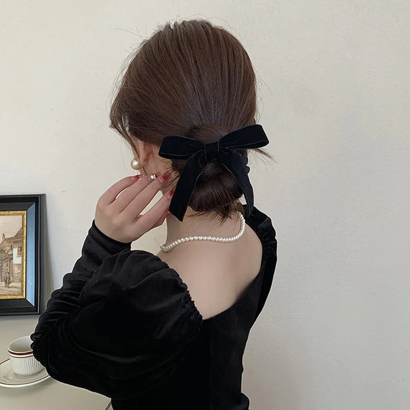 Autumn and Winter Korean Woman Elegant Black Velvet Bow Elastics Hair Band Scrunchies Hair Ties Ponytail Hold Hair Accessories