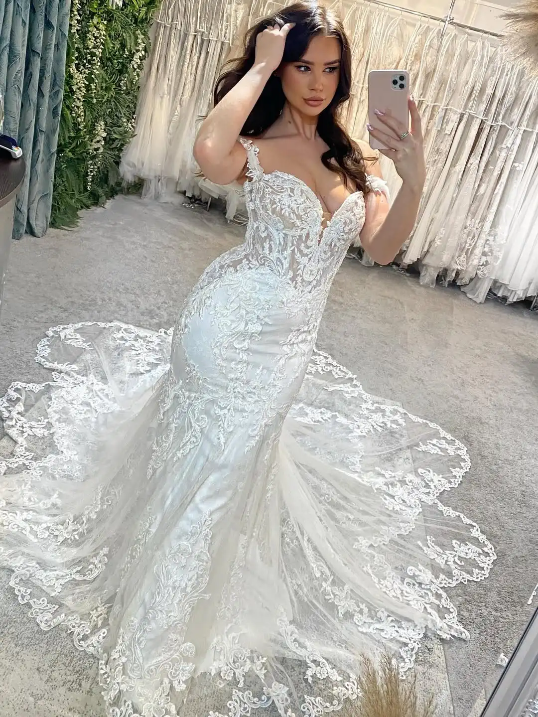 

Lace Appliques Mermaid V Neck Illusion Wedding Dresses Chapel Train Off the Shoulder Bridal Gowns Customized