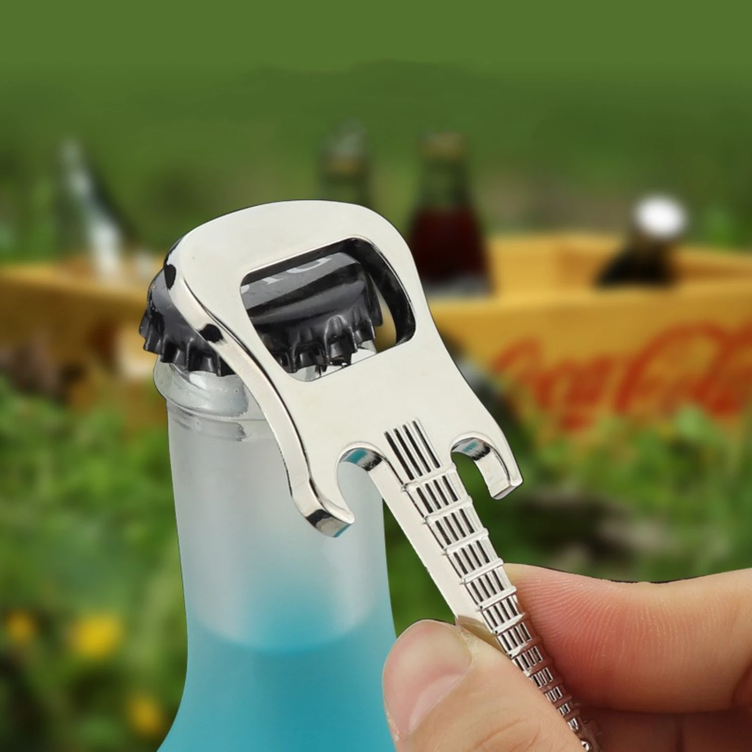 1pc, 맥주, 와인 및 주스 용 기타 모양 아연 합금 병따개, 병을 쉽게 열 수있는 완벽한 주방 가제트