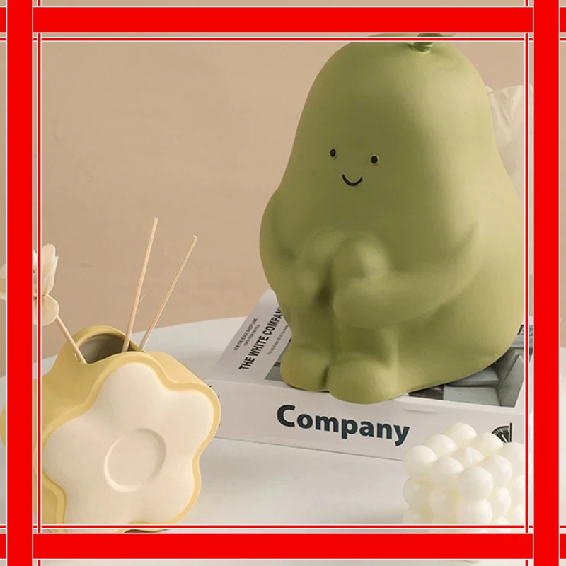 

Мультяшная груша Ins Стиль Керамический ящик для хранения бумажных полотенец Креативный милый декор Домашняя гостиная Настольный компьютер Аниме Фигурки Модель