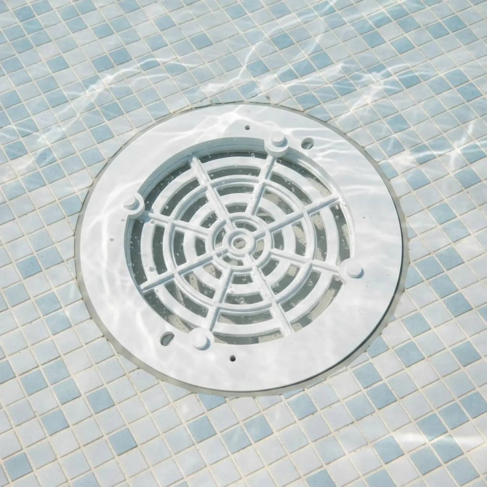Anti-Vortex Drain Cover Corrosion Resistant Round Anti Vortex Cover Pool Main Drain Grate Long-Lasting Plastic for Spa, Hot Tub