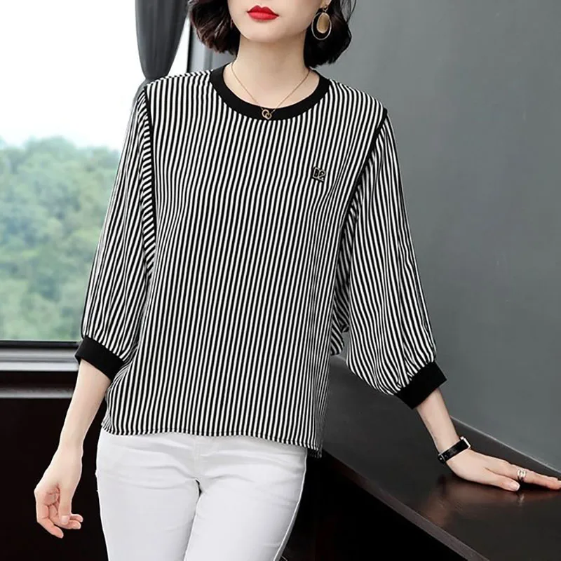 Elegant Spliced Embroidery Striped Batwing Sleeve Blouse Women Clothing 2024 Spring New Oversized Casual Pullovers Commute Shirt