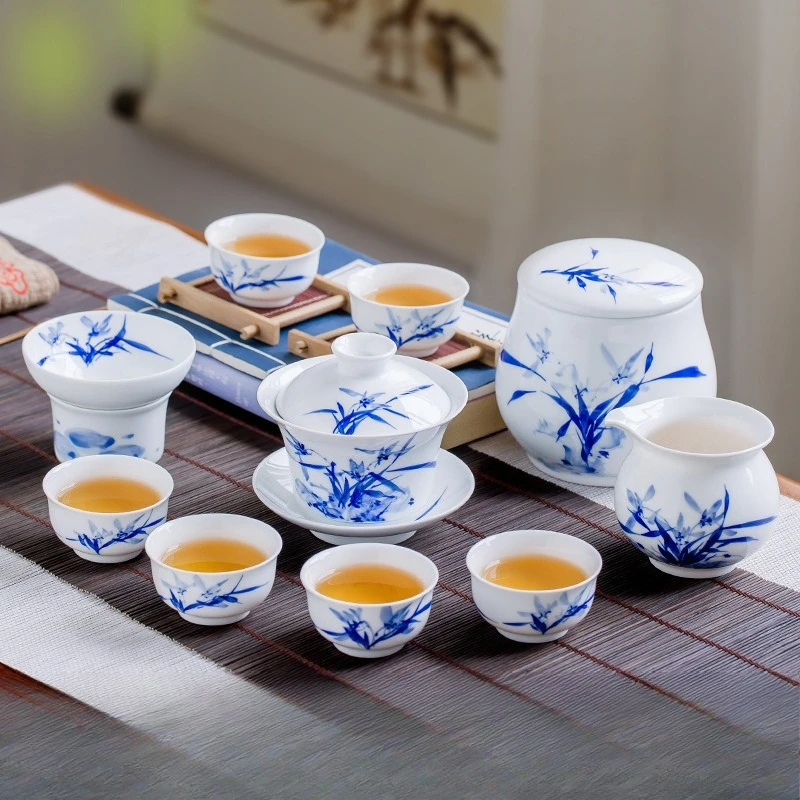 

Teacup high-end hand-painted blue and white porcelain tea set, household ceramic non-hot cover bowl gift box