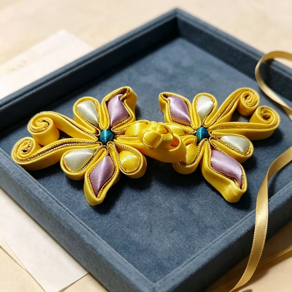 Yellow Floral Chinese Frog Button (Pankou) – Handcrafted Knot Clasp in Bloom Shape, Decorative & Functional for Qipao, Jackets